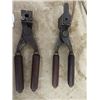 Image 2 : 5 Vintage Handled Bullet Moulds 2) 38 WCF 1) 40-82 1) 44 WCF  & 1)????