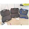 Image 2 : 5 Items - 4 Hand Pistol Cases, 1 Soft Case