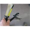 Image 2 : CANE & A HAND PICKER