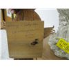 Image 2 : LG. CERAMIC CHICKEN & WICKER BIRD