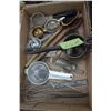 Image 1 : Assorted Kitchen Tools