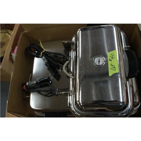 3 Waffle Irons & 2 cords ( all are clean)