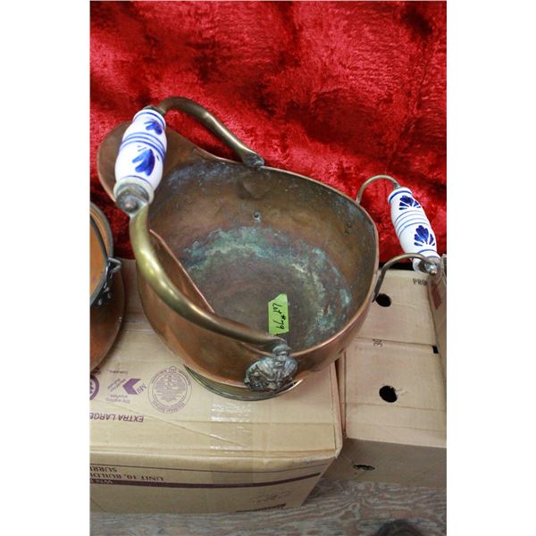 Copper Skuttle with Delft style handles