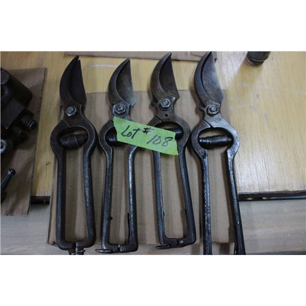 4 Pairs of Side Cutters