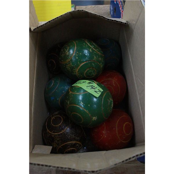 Set of Bocci Balls (8)