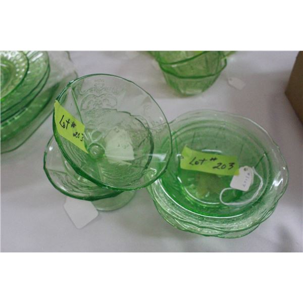 2 Green Depression Nappies & 2 Fruit Bowls