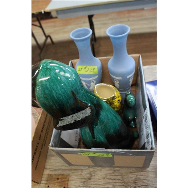 Box of Blue Mountain Items & Wedgewood like Vases