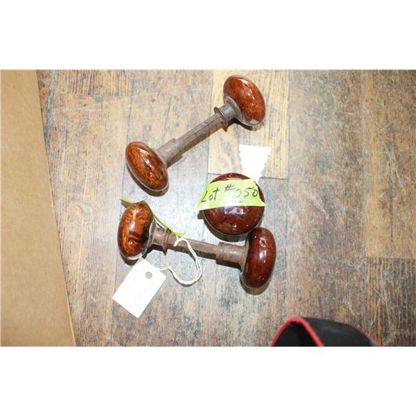 5 - Benington Marble Knobs