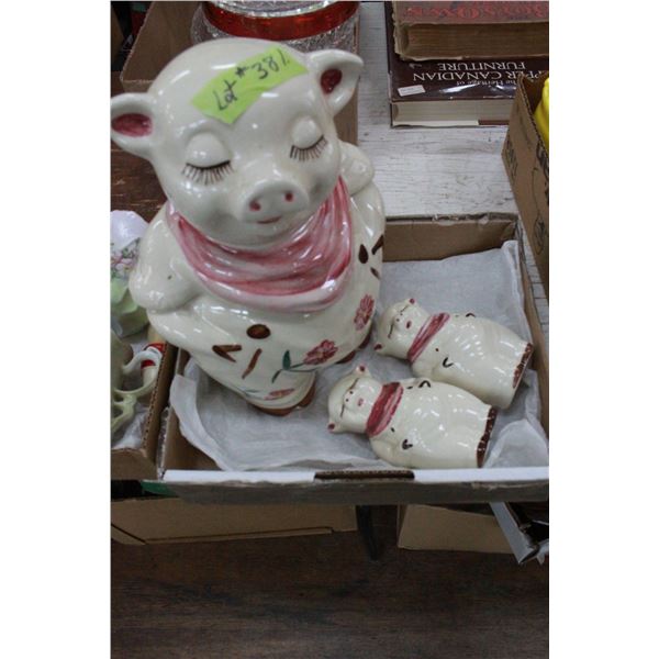 "Pig" Cookie Jar & Matching Salt & Pepper