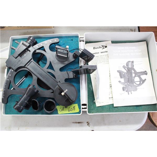 Sextant "Davis" in Plastic Case