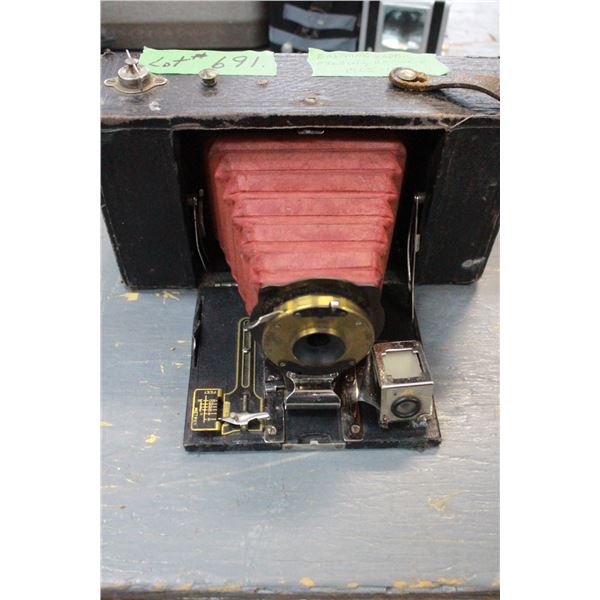 Eastman Kodak Folding Camera - Brownie 1905-1915