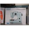 Image 1 : Magicfly 12 Stitch Sewing Machine