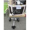 Image 1 : Golf Bag Caddy