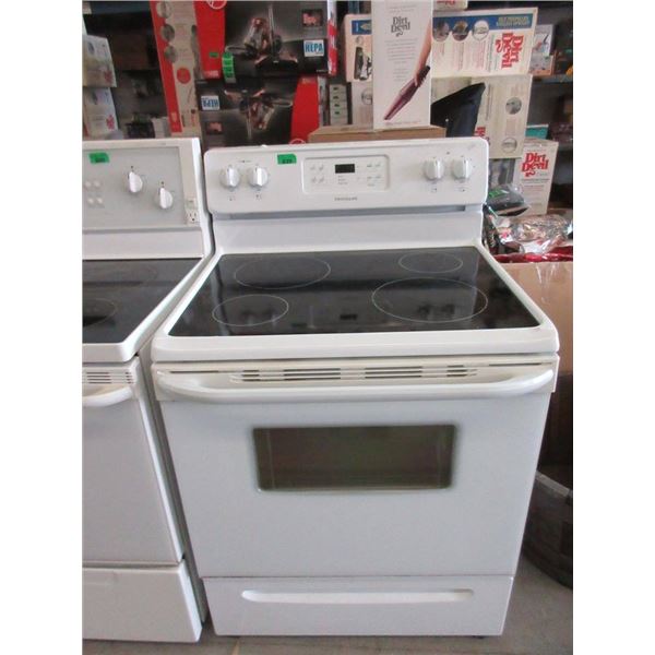 Frigidaire Smooth Top Electric Stove