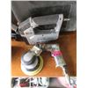 Image 1 : 3 Pneumatic Tools