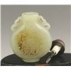 Image 5 : A WHITE JADE SNUFF BOTTLE QING DYNASTY.