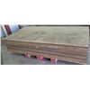 Image 1 : Pallet Multiple Plywood Sheets 96"L x 48" W x Mix (1/2" & 3/4")