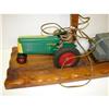 Image 2 : OLIVER MODEL 77 TRACTOR LAMP
