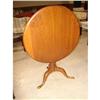 Image 1 : QUEEN ANNE TILT-TOP TABLE