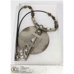 SILVER TONE ART DECO CRYSTAL NECKLACE