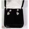 Image 1 : STERLING SILVER DIAMOND HEART CUBIC EARRINGS