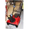 Image 1 : TORO POWER CLEAR GAS SNOW BLOWER