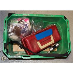 FLAT FLY FISHING GEAR- OVER 100 DUBBING, MACHINE