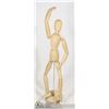 Image 1 : WOODEN HUMAN ARTICULATABLE
