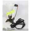 Image 1 : VINTAGE FROG AT LILY DESK LAMP MADE OF METAL WITH