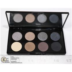 GLO-MINERALS "ALLOY EYES COLLECTION" COMPACT