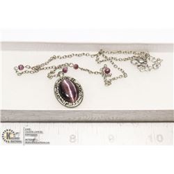COSTUME JEWELRY NECKLACE WITH RUTILATED STONE
