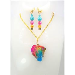 26)  GOLD TONE WIRE WRAPPED RAINBOW CRYSTAL