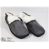 Image 1 : PAIR OF INDOOR SLIPPERS SIZE EU36-37