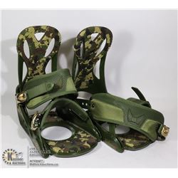 PAIR OF BURTON CAMO SNOWBOARD