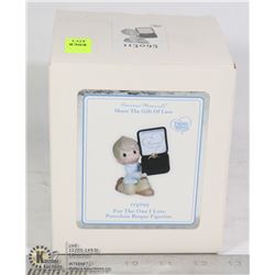 PRECIOUS MOMENTS FOREVER RING BOX