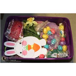 TOTE OF EASTER DECORATIONS