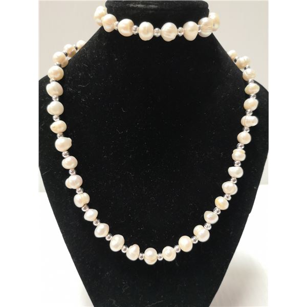 FRESH WATER PEARL & STERLING SILVER NECKLACE AND