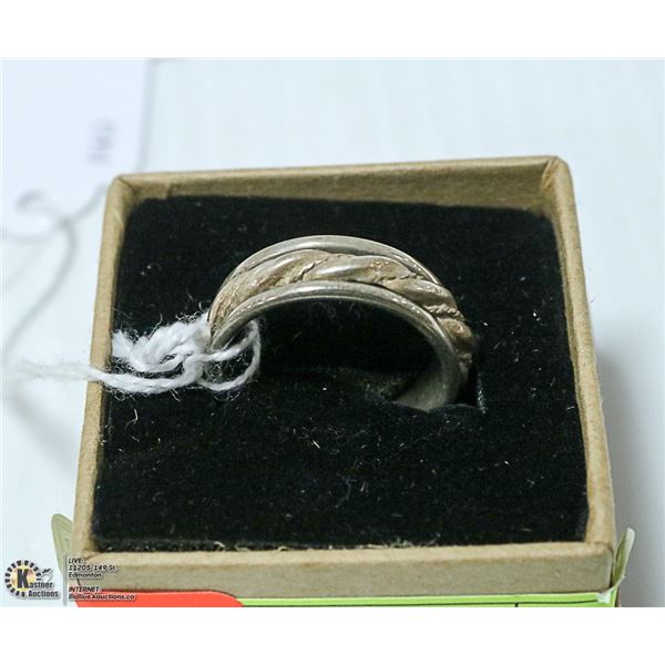 NEW- SILVER SPINNER RING. 7.1 GRAMS. SIZE 10.5