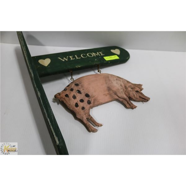VINTAGE PIG WELCOME SIGN
