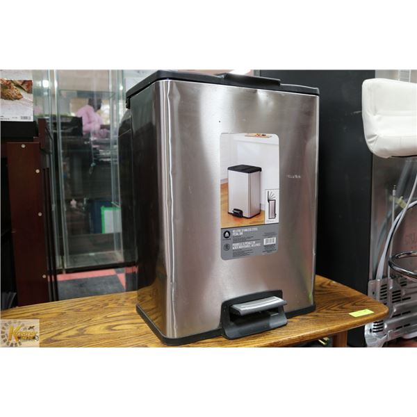 HOMETRENDS 40L STAINLESS STEEL PEDAL