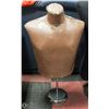 Image 1 : ANTIQUE COMPOSITE MANNEQUIN