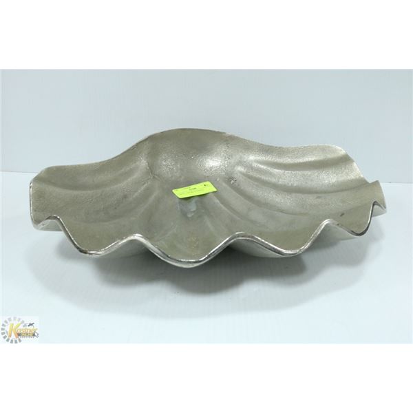 LARGE CHROME SEASHELL