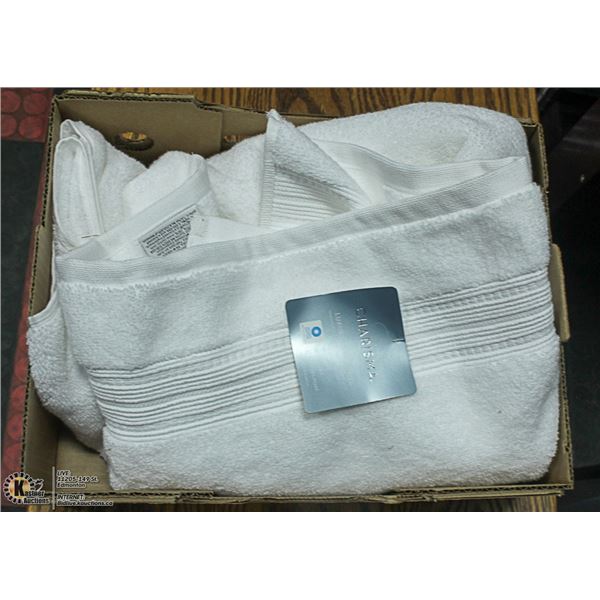 CHARISMA LUXURY BATH TOWEL 30" X 58"