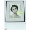 Image 1 : ELIZABETH TAYLOR VINTAGE PHOTOGRAPH