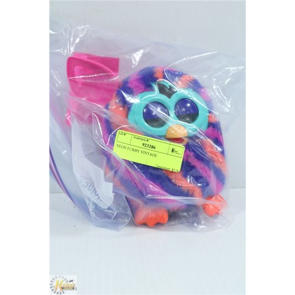 NEON FURBY VINTAGE
