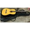 Image 1 : PEARL RIVER CLASSICAL GUITAR WITH SOFT CASE