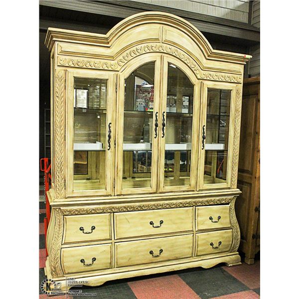 LARGE BEIGE BUFFET AND HUTCH, 71 X 18 X 91