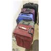 Image 1 : LOT OF 5 SUITCASES