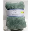 Image 1 : BERKSHIRE LIFE LUXESOFT QUEEN BLANKET 98" X 92"