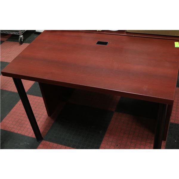 OFFICE DESK 42 X 24 X 49